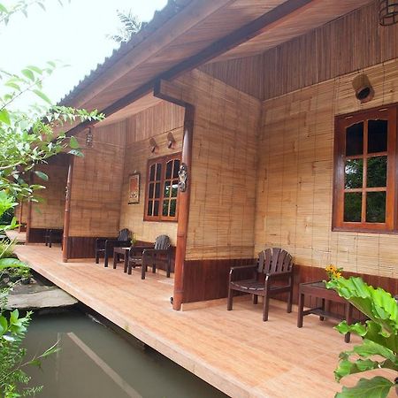 The Aura Shanti Retreat Baturiti Exterior photo