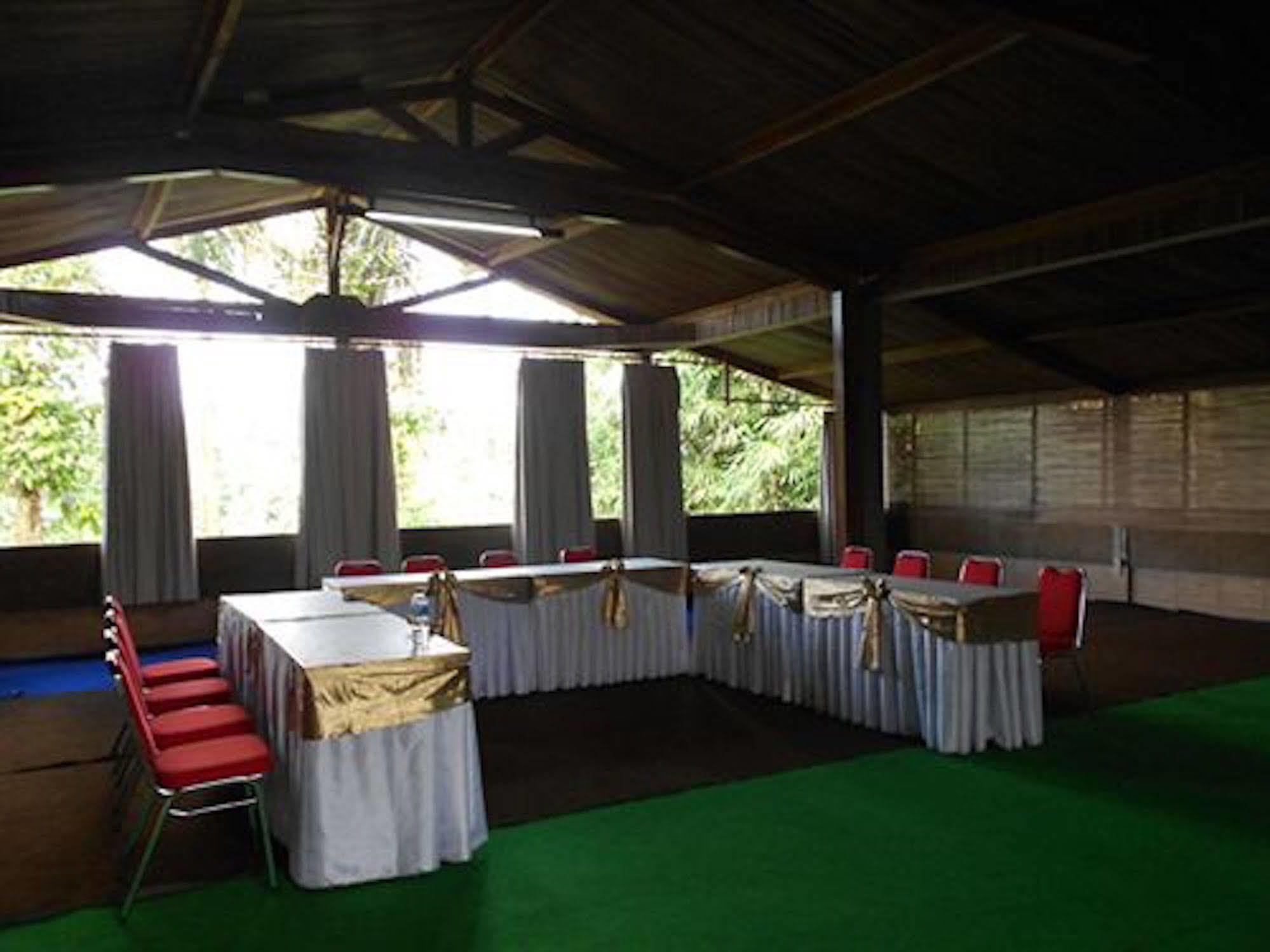 The Aura Shanti Retreat Baturiti Exterior photo